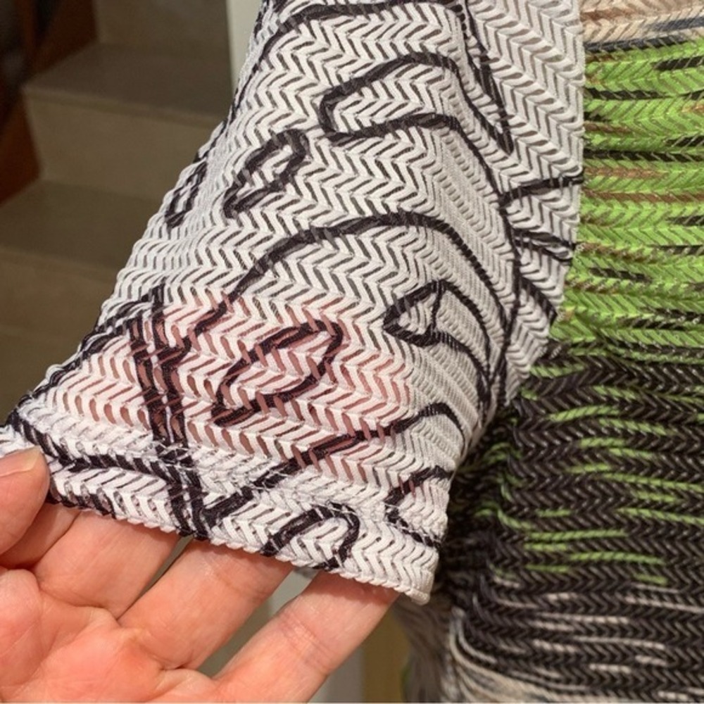 SPORTELLE. S.S.‎ Shirt Palm design. Multi. Breathable. Netlike material. Size L. - Picture 3 of 10